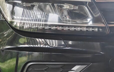 Volkswagen Tiguan II, 2018 год, 2 350 000 рублей, 2 фотография