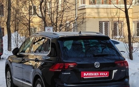 Volkswagen Tiguan II, 2018 год, 2 350 000 рублей, 8 фотография