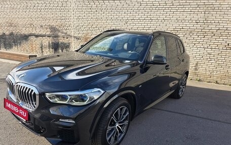 BMW X5, 2020 год, 6 050 000 рублей, 3 фотография