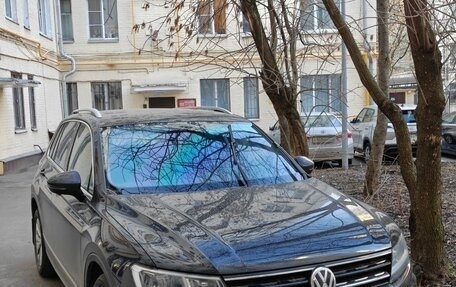 Volkswagen Tiguan II, 2018 год, 2 350 000 рублей, 7 фотография