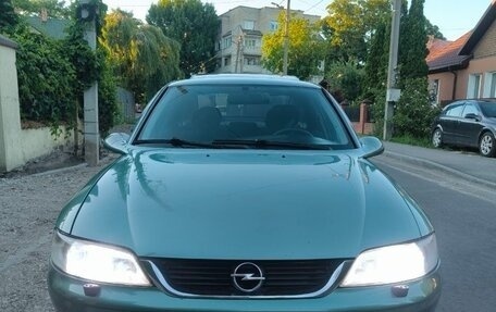Opel Vectra B рестайлинг, 1999 год, 325 000 рублей, 3 фотография