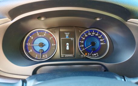 Toyota Hilux VIII, 2016 год, 3 099 000 рублей, 3 фотография