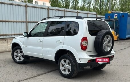Chevrolet Niva I рестайлинг, 2016 год, 690 000 рублей, 8 фотография