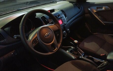 KIA Cerato III, 2010 год, 500 000 рублей, 2 фотография