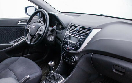 Hyundai Solaris II рестайлинг, 2015 год, 867 000 рублей, 11 фотография