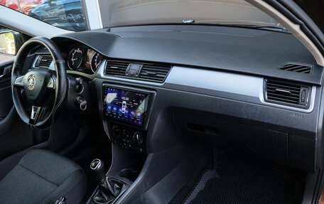 Skoda Rapid I, 2017 год, 990 000 рублей, 8 фотография