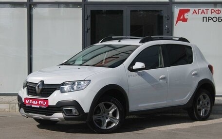 Renault Sandero II рестайлинг, 2020 год, 1 360 000 рублей, 1 фотография