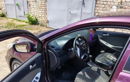 Hyundai Solaris II рестайлинг, 2013 год, 650 000 рублей, 5 фотография
