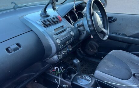 Honda Fit III, 2003 год, 175 000 рублей, 12 фотография