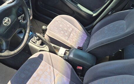 Toyota Avensis III рестайлинг, 2001 год, 610 000 рублей, 8 фотография