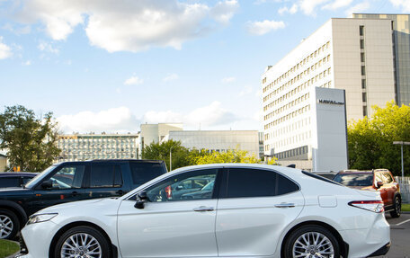 Toyota Camry, 2018 год, 4 050 000 рублей, 7 фотография