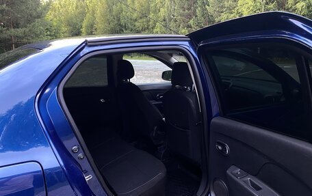 Renault Logan II, 2015 год, 620 000 рублей, 10 фотография