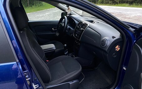Renault Logan II, 2015 год, 620 000 рублей, 9 фотография