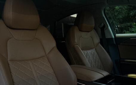 Audi A8, 2019 год, 5 950 000 рублей, 23 фотография