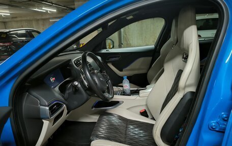 Jaguar F-Pace, 2019 год, 6 500 000 рублей, 9 фотография