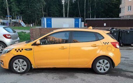 KIA Rio III рестайлинг, 2015 год, 630 000 рублей, 3 фотография