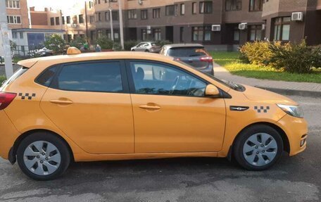 KIA Rio III рестайлинг, 2015 год, 630 000 рублей, 4 фотография