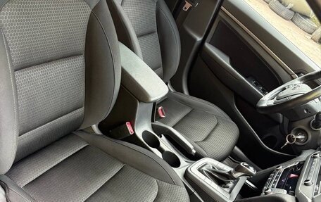 Hyundai Elantra VI рестайлинг, 2016 год, 1 250 000 рублей, 8 фотография