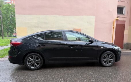 Hyundai Elantra VI рестайлинг, 2016 год, 1 250 000 рублей, 3 фотография