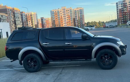 Mitsubishi L200 IV рестайлинг, 2013 год, 1 499 999 рублей, 3 фотография