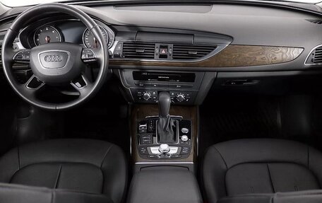 Audi A6, 2015 год, 2 000 000 рублей, 10 фотография