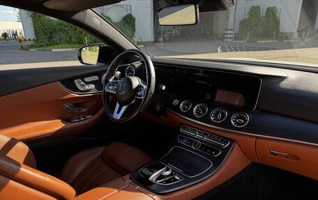 Mercedes-Benz E-Класс, 2019 год, 4 690 000 рублей, 7 фотография