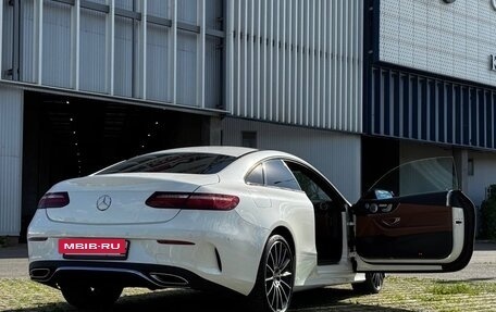 Mercedes-Benz E-Класс, 2019 год, 4 690 000 рублей, 5 фотография