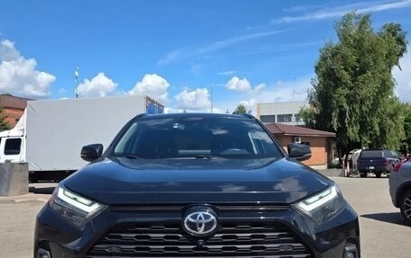 Toyota RAV4, 2023 год, 4 200 000 рублей, 1 фотография