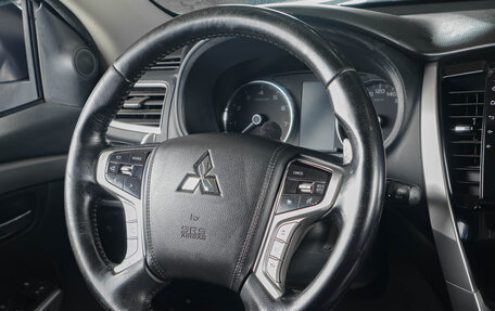 Mitsubishi Pajero Sport III рестайлинг, 2020 год, 3 699 000 рублей, 11 фотография