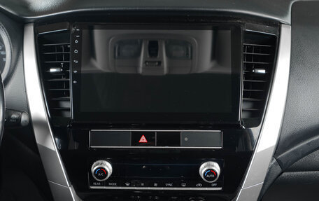 Mitsubishi Pajero Sport III рестайлинг, 2020 год, 3 699 000 рублей, 16 фотография