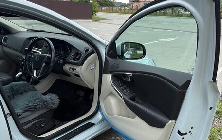 Volvo V40 II рестайлинг, 2013 год, 1 500 000 рублей, 9 фотография