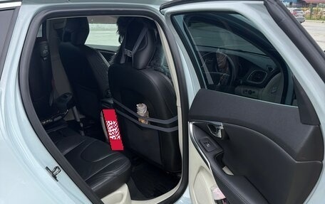 Volvo V40 II рестайлинг, 2013 год, 1 500 000 рублей, 10 фотография