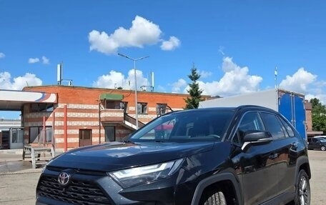 Toyota RAV4, 2023 год, 4 200 000 рублей, 2 фотография