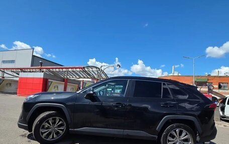 Toyota RAV4, 2023 год, 4 200 000 рублей, 5 фотография