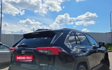 Toyota RAV4, 2023 год, 4 200 000 рублей, 7 фотография