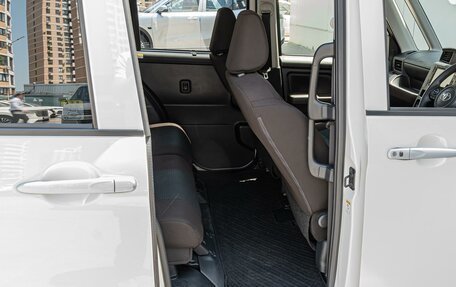 Toyota Roomy I, 2020 год, 1 130 000 рублей, 11 фотография