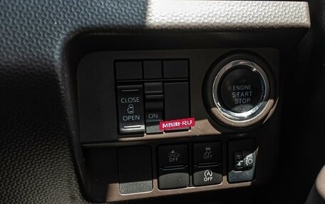 Toyota Roomy I, 2020 год, 1 130 000 рублей, 18 фотография