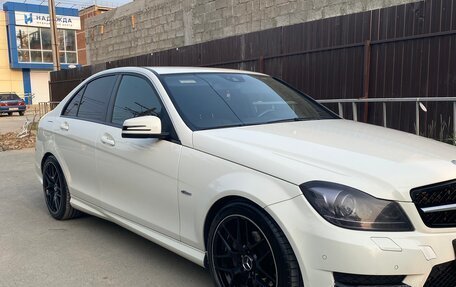 Mercedes-Benz C-Класс, 2011 год, 1 580 000 рублей, 2 фотография