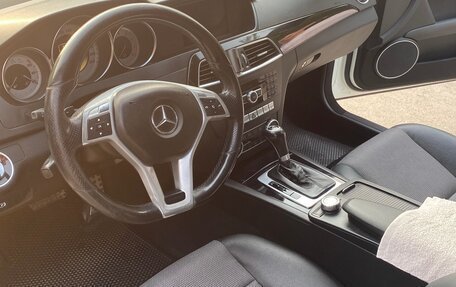 Mercedes-Benz C-Класс, 2011 год, 1 580 000 рублей, 7 фотография
