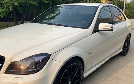 Mercedes-Benz C-Класс, 2011 год, 1 580 000 рублей, 6 фотография