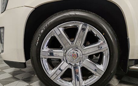Cadillac Escalade IV, 2015 год, 2 929 000 рублей, 18 фотография