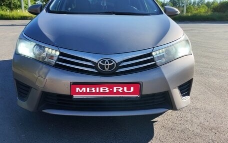 Toyota Corolla, 2013 год, 1 150 000 рублей, 4 фотография