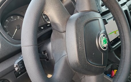 Skoda Fabia II, 2011 год, 550 000 рублей, 10 фотография