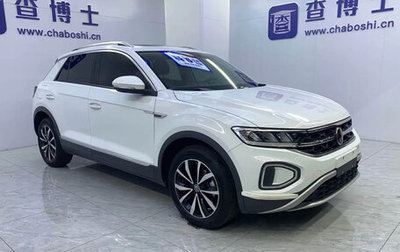Volkswagen T-Roc I, 2023 год, 2 100 000 рублей, 1 фотография