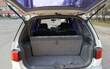 Toyota Ipsum II, 1997 год, 530 000 рублей, 6 фотография