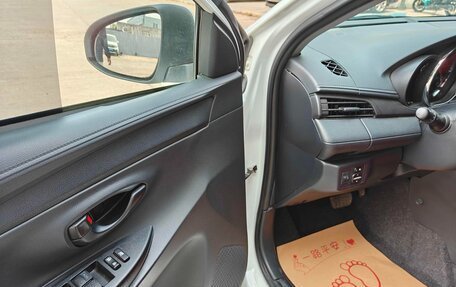 Toyota Yaris XP150 рестайлинг, 2022 год, 1 330 700 рублей, 13 фотография