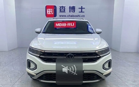 Volkswagen T-Roc I, 2023 год, 2 100 000 рублей, 6 фотография