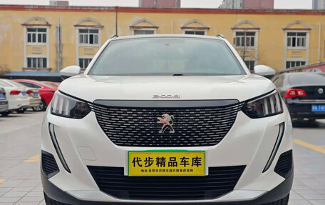 Peugeot 2008 II, 2023 год, 1 320 000 рублей, 2 фотография