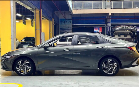 Hyundai Elantra, 2022 год, 1 300 000 рублей, 8 фотография