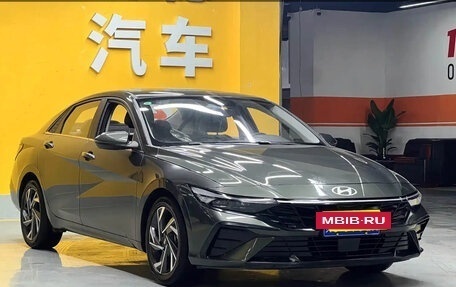 Hyundai Elantra, 2022 год, 1 300 000 рублей, 2 фотография